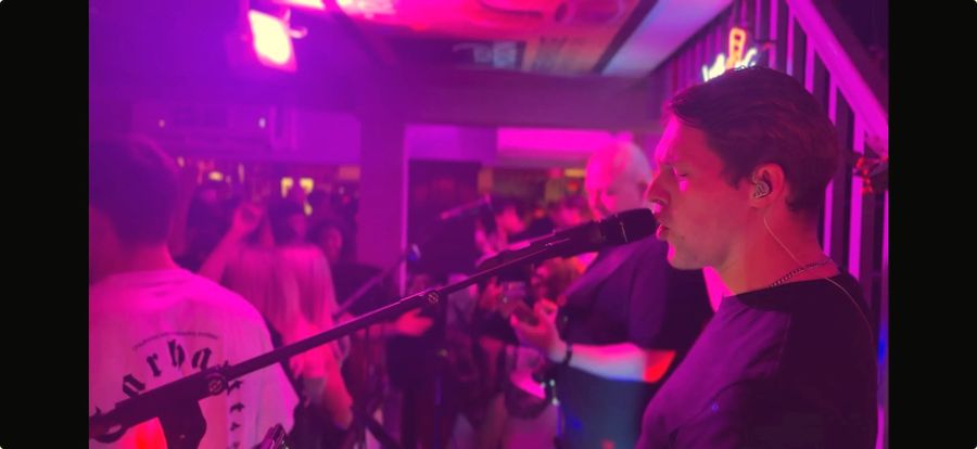 Chasing Deer playing live at Fizzy Moon